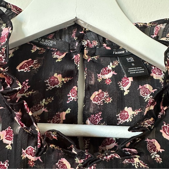 NWOT Scotch & Soda Ruffle Floral Black Top Size S - Picture 9 of 10